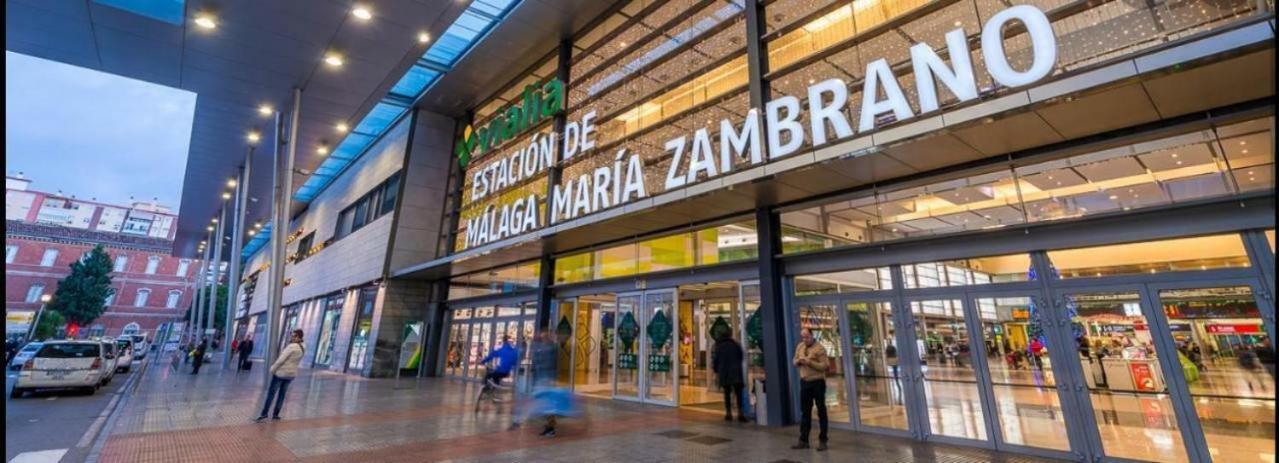 Habitacion Privada Centro Malaga Cerca Tren Maria Zambrano Y Playa Muy Buena Conexion Wifi Exterior foto