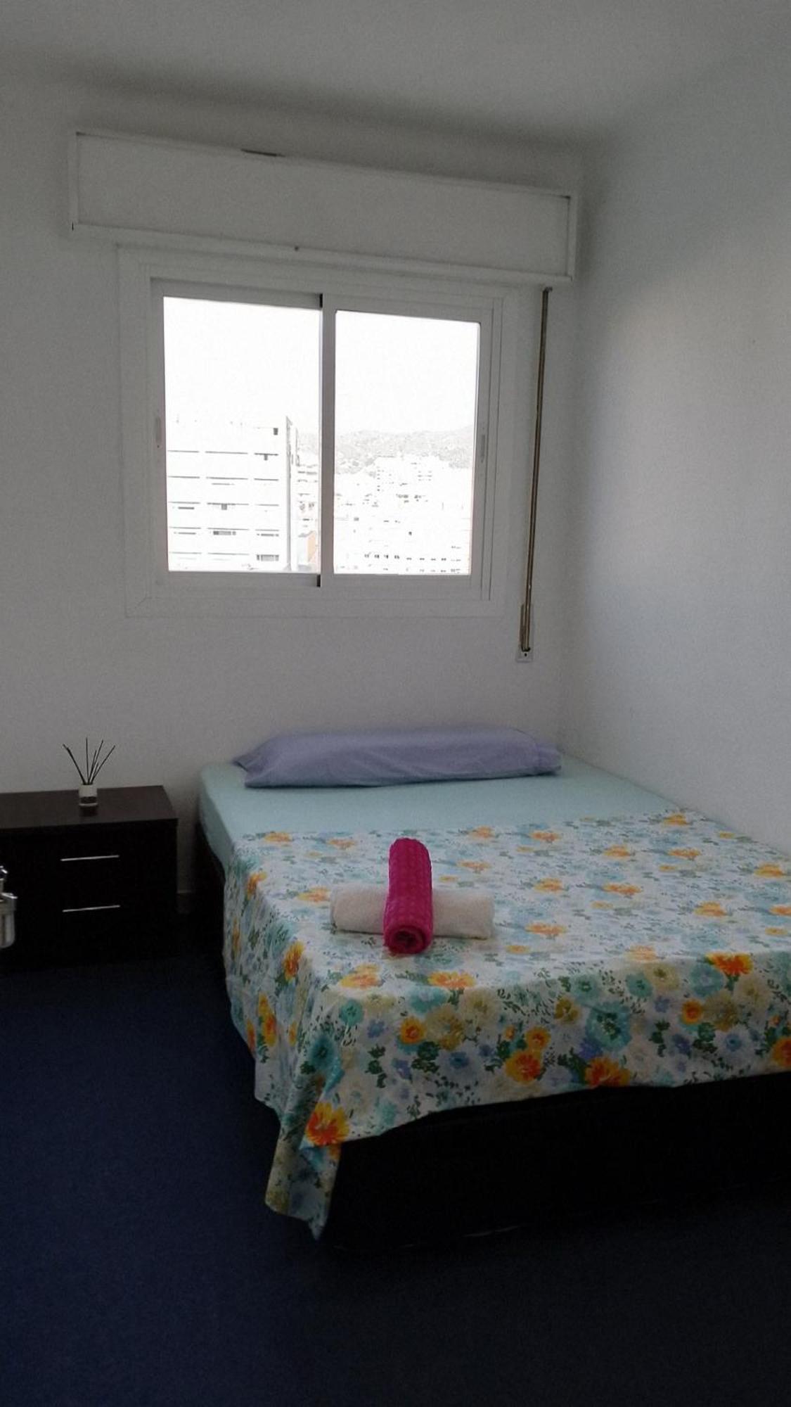 Habitacion Privada Centro Malaga Cerca Tren Maria Zambrano Y Playa Muy Buena Conexion Wifi Exterior foto